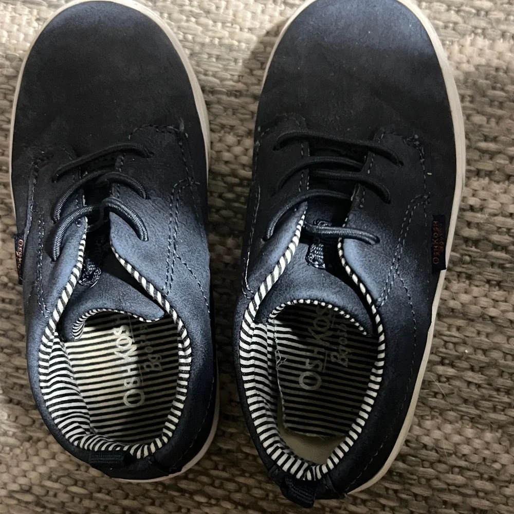 OshKosh B'gosh Navy Sneakers for Kids